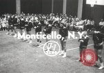 Image match de basket-ball d'exhibition Monticello New York USA, 1954, de la seconde 1 séquences d'archives historiques vidéo 65675062764
