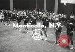 Image match de basket-ball d'exhibition Monticello New York USA, 1954, de la seconde 4 séquences d'archives historiques vidéo 65675062764