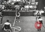 Image match de basket-ball d'exhibition Monticello New York USA, 1954, de la seconde 6 séquences d'archives historiques vidéo 65675062764