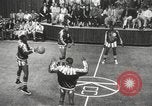 Image match de basket-ball d'exhibition Monticello New York USA, 1954, de la seconde 17 séquences d'archives historiques vidéo 65675062764