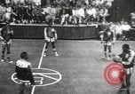 Image match de basket-ball d'exhibition Monticello New York USA, 1954, de la seconde 27 séquences d'archives historiques vidéo 65675062764