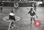 Image match de basket-ball d'exhibition Monticello New York USA, 1954, de la seconde 31 séquences d'archives historiques vidéo 65675062764
