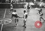 Image match de basket-ball d'exhibition Monticello New York USA, 1954, de la seconde 33 séquences d'archives historiques vidéo 65675062764