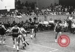 Image match de basket-ball d'exhibition Monticello New York USA, 1954, de la seconde 47 séquences d'archives historiques vidéo 65675062764