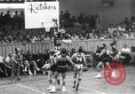 Image match de basket-ball d'exhibition Monticello New York USA, 1954, de la seconde 48 séquences d'archives historiques vidéo 65675062764