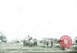 Image troupes de cavalerie de 1ère le Vietnam du Sud, 1966, de la seconde 12 séquences d'archives historiques vidéo 65675062769