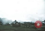 Image troupes de cavalerie de 1ère le Vietnam du Sud, 1966, de la seconde 13 séquences d'archives historiques vidéo 65675062769