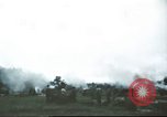 Image troupes de cavalerie de 1ère le Vietnam du Sud, 1966, de la seconde 14 séquences d'archives historiques vidéo 65675062769