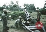 Image troupes de cavalerie de 1ère le Vietnam du Sud, 1966, de la seconde 22 séquences d'archives historiques vidéo 65675062769