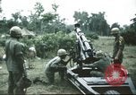 Image troupes de cavalerie de 1ère le Vietnam du Sud, 1966, de la seconde 26 séquences d'archives historiques vidéo 65675062769