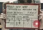 Standbild B-52D Stratofortress Thailand U-Tapao Air Base, 1968, aus Sekunde 4 historischem Filmmaterial Videoclip 65675062776