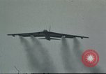 Standbild B-52D Stratofortress Thailand U-Tapao Air Base, 1968, aus Sekunde 12 historischem Filmmaterial Videoclip 65675062776