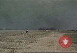 Standbild B-52D Stratofortress Thailand U-Tapao Air Base, 1968, aus Sekunde 30 historischem Filmmaterial Videoclip 65675062776