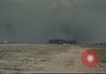 Standbild B-52D Stratofortress Thailand U-Tapao Air Base, 1968, aus Sekunde 34 historischem Filmmaterial Videoclip 65675062776