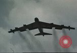 Standbild B-52D Stratofortress Thailand U-Tapao Air Base, 1968, aus Sekunde 44 historischem Filmmaterial Videoclip 65675062776