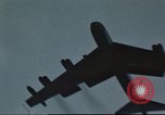 Standbild B-52D Stratofortress Thailand U-Tapao Air Base, 1968, aus Sekunde 45 historischem Filmmaterial Videoclip 65675062776