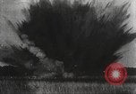 Standbild Armee Fotografen europäische Theater, 1944, aus Sekunde 5 historischem Filmmaterial Videoclip 65675062791