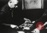 Standbild Armee Fotografen europäische Theater, 1944, aus Sekunde 40 historischem Filmmaterial Videoclip 65675062791