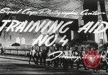 Standbild Ausbildung der US-Armee Fotografen United States USA, 1944, aus Sekunde 15 historischem Filmmaterial Videoclip 65675062792