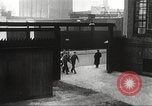 Standbild Ausbildung der US-Armee Fotografen United States USA, 1944, aus Sekunde 20 historischem Filmmaterial Videoclip 65675062792