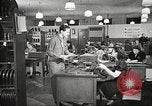 Image US Army des films aux troupes au cours Seconde Guerre Mondiale United States USA, 1943, de la seconde 15 séquences d'archives historiques vidéo 65675062807