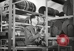 Image US Army des films aux troupes au cours Seconde Guerre Mondiale United States USA, 1943, de la seconde 24 séquences d'archives historiques vidéo 65675062807