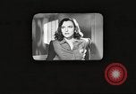 Image le personnel de service américaine regarder des films pendant Seconde Guerre Mondiale théâtre du Pacifique, 1943, de la seconde 43 séquences d'archives historiques vidéo 65675062810