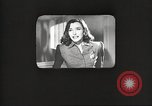 Image le personnel de service américaine regarder des films pendant Seconde Guerre Mondiale théâtre du Pacifique, 1943, de la seconde 48 séquences d'archives historiques vidéo 65675062810