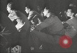 Image le personnel de service américaine regarder des films pendant Seconde Guerre Mondiale théâtre du Pacifique, 1943, de la seconde 57 séquences d'archives historiques vidéo 65675062810