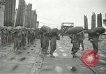 Standbild USA Soldaten Le Havre Frankreich, 1945, aus Sekunde 14 historischem Filmmaterial Videoclip 65675062815