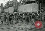 Standbild USA Soldaten Le Havre Frankreich, 1945, aus Sekunde 20 historischem Filmmaterial Videoclip 65675062815