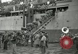 Standbild USA Soldaten Le Havre Frankreich, 1945, aus Sekunde 23 historischem Filmmaterial Videoclip 65675062815