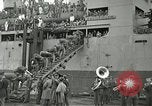 Standbild USA Soldaten Le Havre Frankreich, 1945, aus Sekunde 26 historischem Filmmaterial Videoclip 65675062815