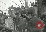 Standbild USA Soldaten Le Havre Frankreich, 1945, aus Sekunde 35 historischem Filmmaterial Videoclip 65675062815