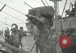 Standbild USA Soldaten Le Havre Frankreich, 1945, aus Sekunde 36 historischem Filmmaterial Videoclip 65675062815