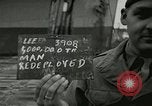 Standbild USA Soldaten Le Havre Frankreich, 1945, aus Sekunde 58 historischem Filmmaterial Videoclip 65675062815