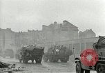 Immagine di Xvi Divisione Corazzate accolti da i cittadini della Repubblica ceca Pilsen Cecoslovacchia, 1945, secondo 17 filmato di repertorio 65675062817