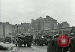 Immagine di Xvi Divisione Corazzate accolti da i cittadini della Repubblica ceca Pilsen Cecoslovacchia, 1945, secondo 34 filmato di repertorio 65675062817