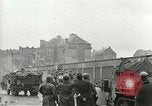 Immagine di Xvi Divisione Corazzate accolti da i cittadini della Repubblica ceca Pilsen Cecoslovacchia, 1945, secondo 46 filmato di repertorio 65675062817