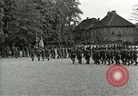 Standbild Alliierten Generäle Ludwigslust Deutschland, 1945, aus Sekunde 4 historischem Filmmaterial Videoclip 65675062820