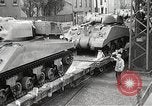 Image ARMÉE Forces de service United States USA, 1944, de la seconde 26 séquences d'archives historiques vidéo 65675062823