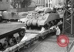 Image ARMÉE Forces de service United States USA, 1944, de la seconde 28 séquences d'archives historiques vidéo 65675062823