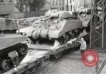 Image ARMÉE Forces de service United States USA, 1944, de la seconde 29 séquences d'archives historiques vidéo 65675062823