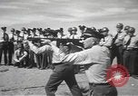 Standbild bewaffnete Schutz von Hanford Site kerntechnische Anlage Richland Washington USA, 1949, aus Sekunde 61 historischem Filmmaterial Videoclip 65675062835