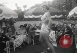 Immagine di Modelli Americani Beverly Hills California USA, 1949, secondo 14 filmato di repertorio 65675062836