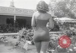 Immagine di Modelli Americani Beverly Hills California USA, 1949, secondo 19 filmato di repertorio 65675062836