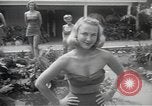 Immagine di Modelli Americani Beverly Hills California USA, 1949, secondo 24 filmato di repertorio 65675062836