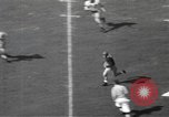 Immagine di Partita di calcio Los Angeles California USA, 1949, secondo 31 filmato di repertorio 65675062837