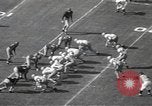 Immagine di Partita di calcio Los Angeles California USA, 1949, secondo 47 filmato di repertorio 65675062837