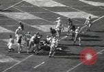 Immagine di Partita di calcio Los Angeles California USA, 1949, secondo 62 filmato di repertorio 65675062837